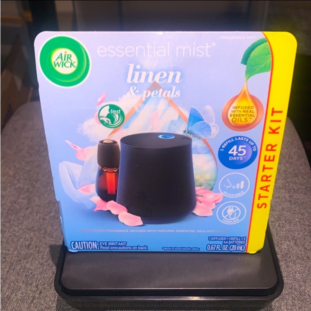 Air Wick Essential Mist Linen & Petals Starter Kit